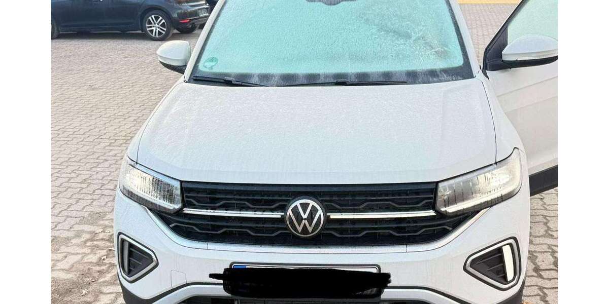 VW T-Cross 13.700 km 22.490 &euro; München 82031