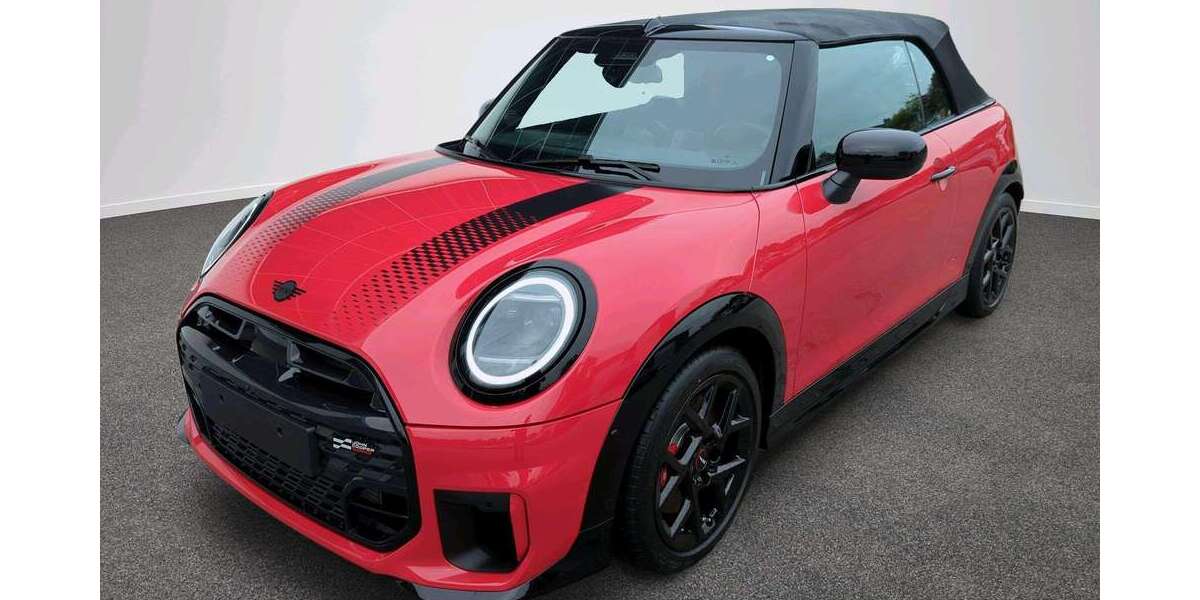 Mini John Cooper Works Cabrio 2.420 km 43.272 &euro; München 80788