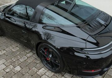 Porsche 992 9.999 km 187.950 &euro; Gauting bei Starnberg 82131