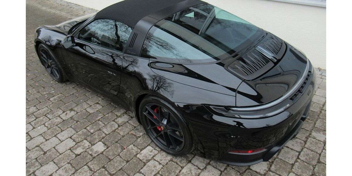 Porsche 992 9.999 km 187.950 &euro; Gauting bei Starnberg 82131