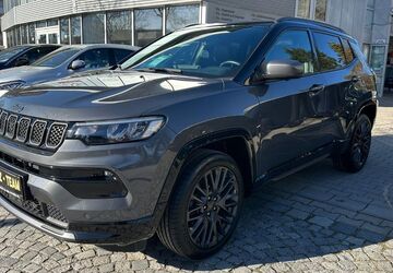 Jeep Compass 92.128 km 26.900 &euro; München - Trudering 81827