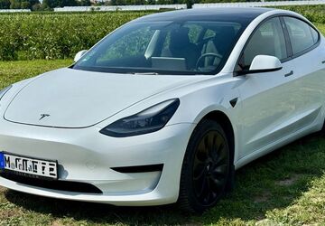 Tesla Model 3 30.770 km 25.200 &euro; München 80689