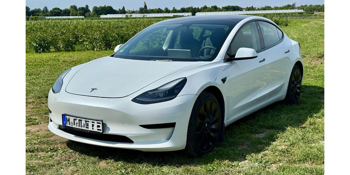 Tesla Model 3 30.770 km 25.200 &euro; München 80689