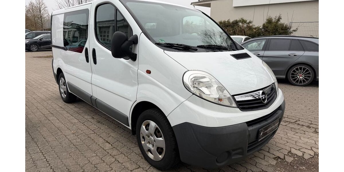 Opel Vivaro 158.400 km 7.990 &euro; Mintraching/Neufahrn 85375