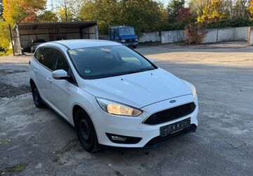Ford Focus 184.500 km 4.950 &euro; München 81245
