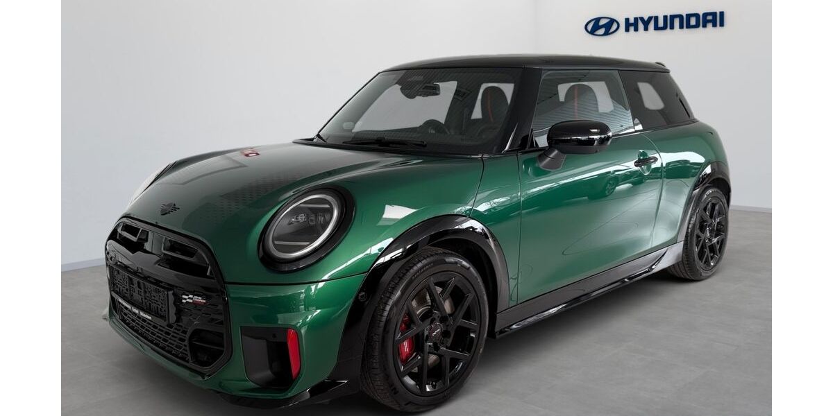 Mini John Cooper Works 4.605 km 37.890 &euro; München 80807