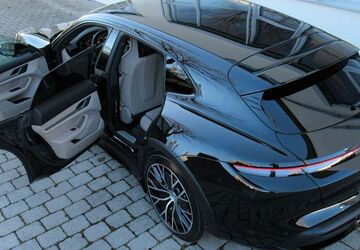 Porsche Taycan 5.000 km 95.950 &euro; Gauting bei Starnberg 82131