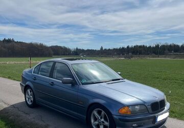 BMW 323 203.640 km 2.800 &euro; Berg 82335