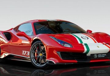 Ferrari 488 GTB 3.000 km 890.720 &euro; München 80939