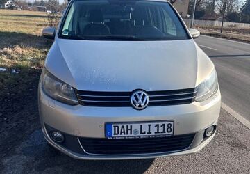 VW Touran 260.000 km 4.999 &euro; München 81475