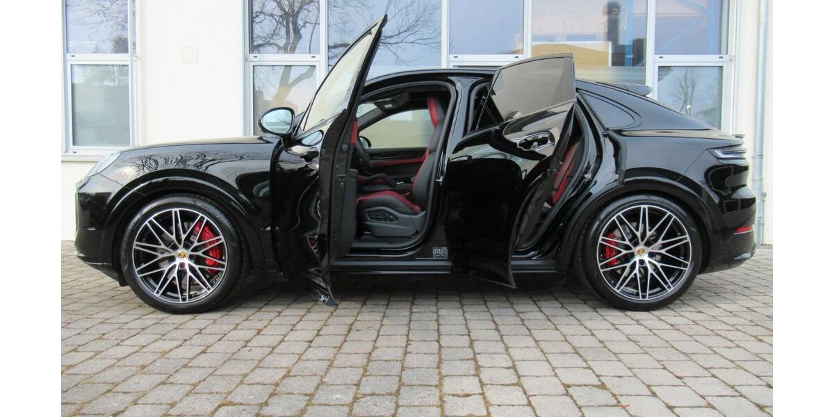 Porsche Cayenne 8.000 km 147.950 &euro; Gauting bei Starnberg 82131