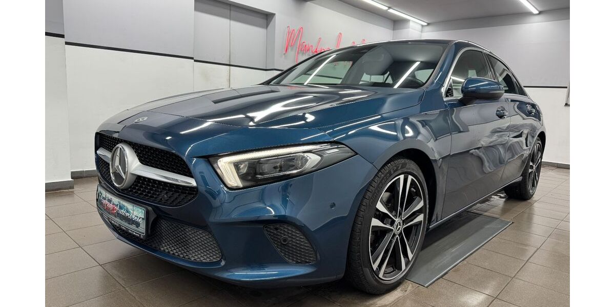 Mercedes-Benz A 180 97.595 km 18.880 &euro; München 81243