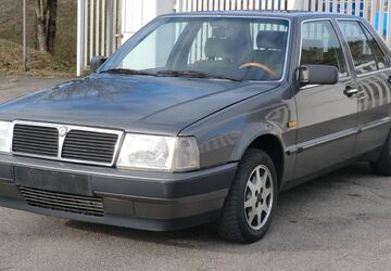 Lancia Thema 71.000 km 4.890 &euro; München 81927