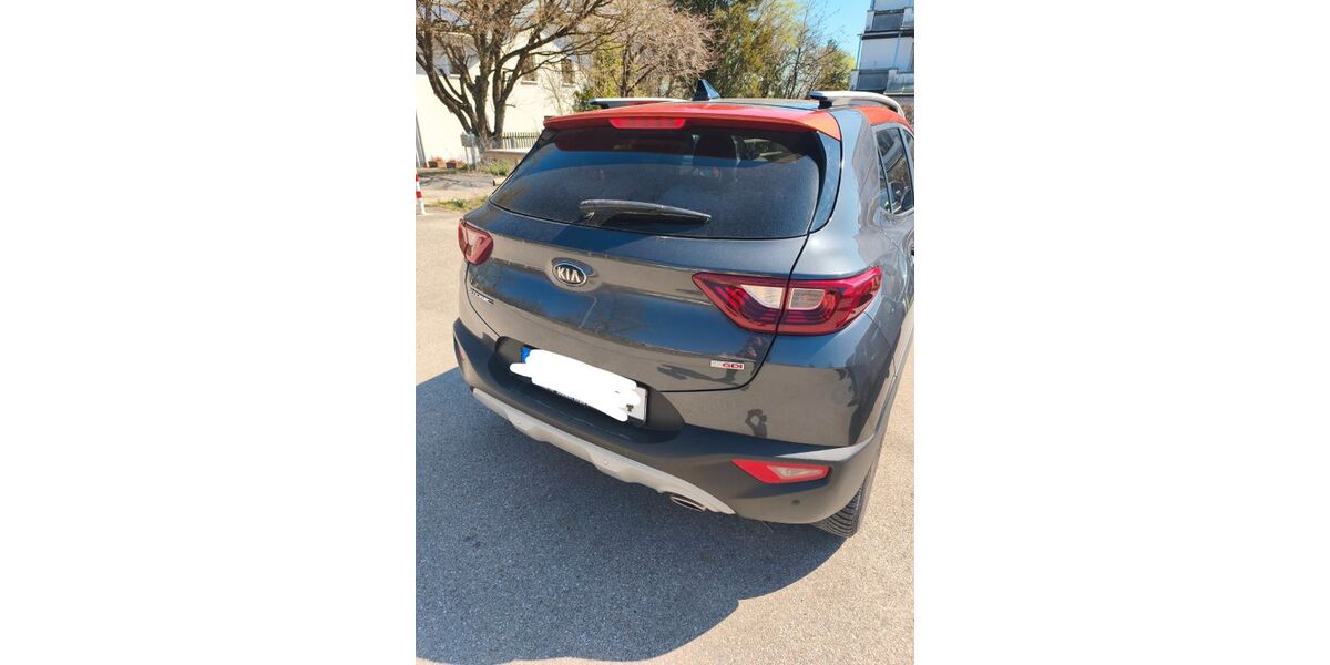 Kia Stonic 45.000 km 18.500 &euro; Planegg 82152