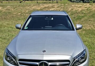 Mercedes-Benz 220 130.000 km 21.000 &euro; Muenchen 81671