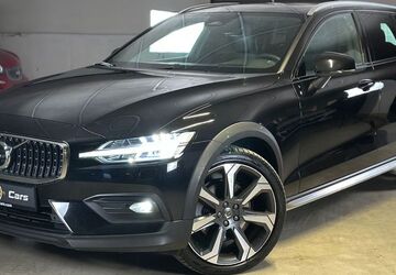 Volvo V60 Cross Country 85.500 km 31.900 &euro; München 81677