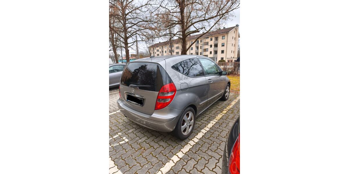 Mercedes-Benz A 170 144.932 km 1.999 &euro; München 81927