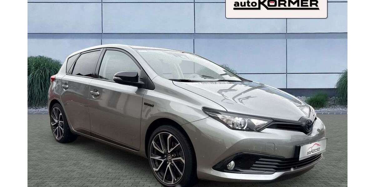 Toyota Auris 108.105 km 11.980 &euro; Ismaning 85737