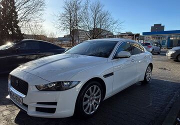 Jaguar XE 158.000 km 10.900 &euro; München 81379