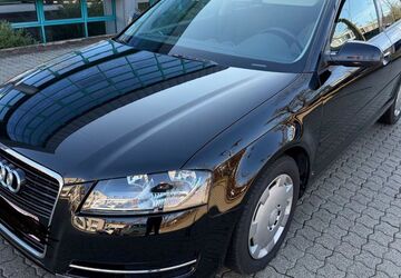 Audi A3 87.500 km 8.900 &euro; München 81827