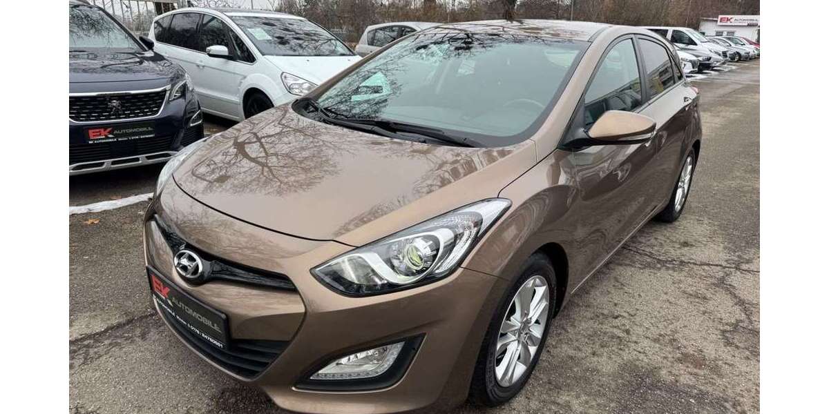 Hyundai i30 115.600 km 7.900 &euro; München 81243