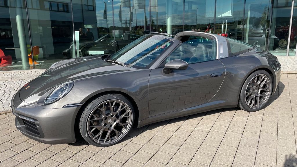 Porsche 992 20.600 km 139.992 &euro; Fürstenfeldbruck 82256