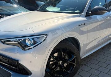 Alfa Romeo Stelvio 83.500 km 29.950 &euro; Ismaning 85737