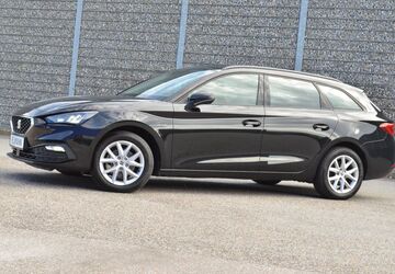 Seat Leon 40.600 km 15.990 &euro; München 81243