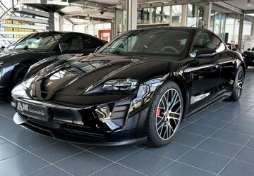 Porsche Taycan 25.800 km 73.800 &euro; München 81829