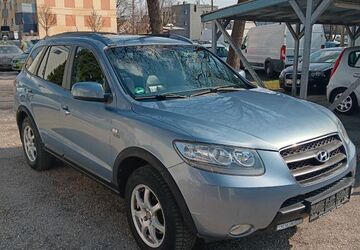 Hyundai SANTA FE 195.000 km 5.950 &euro; München 81243