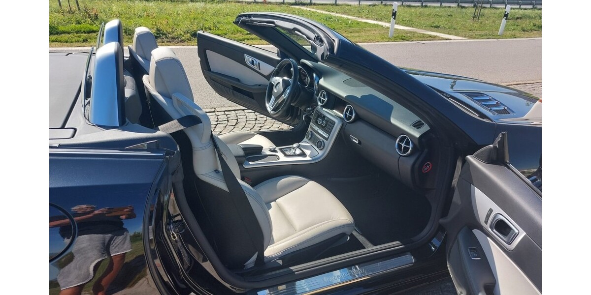 Mercedes-Benz SLK 69.000 km 23.500 &euro; München 80313