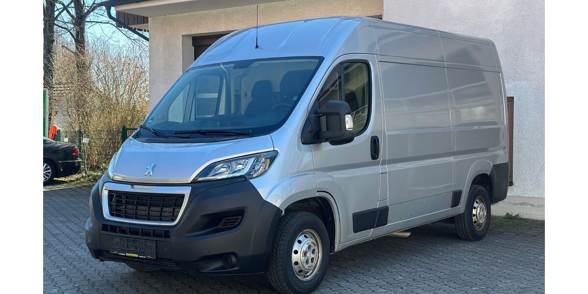 Peugeot Boxer 132.100 km 10.999 &euro; München 80995
