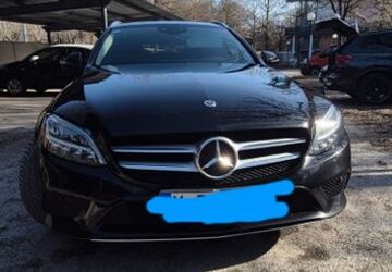 Mercedes-Benz C 300 204.000 km 16.900 &euro; München 81549