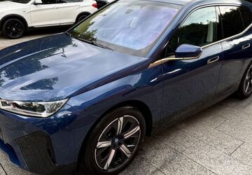 BMW iX 72.000 km 34.980 &euro; München 81827