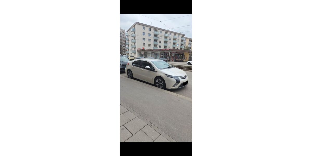Opel Ampera 64.000 km 13.000 &euro; München 80804