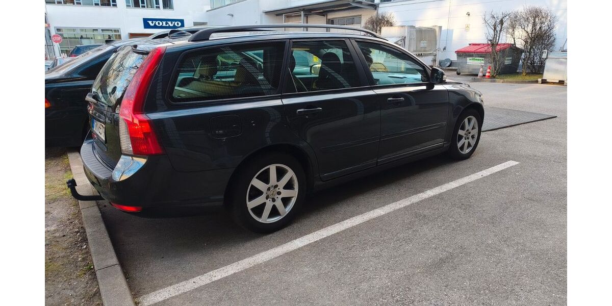 Volvo V50 117.000 km 7.900 &euro; München 80992