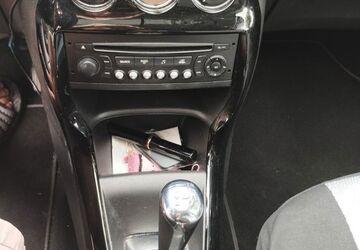 Citroen C3 87.000 km 5.900 &euro; München 80637