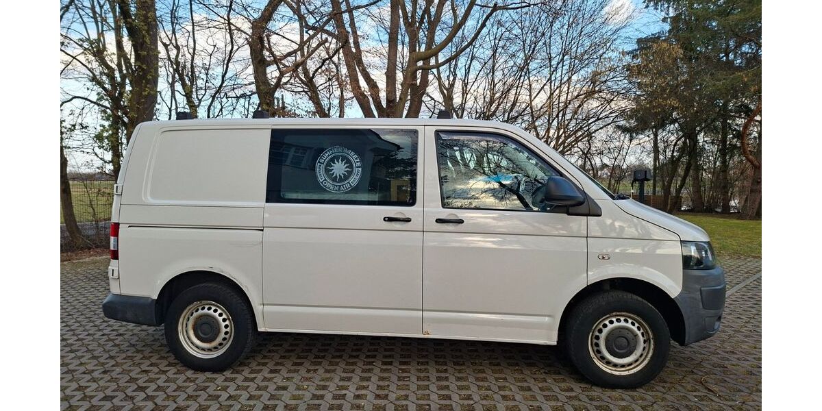 VW T5 Transporter 273.000 km 7.000 &euro; München 81249