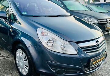 Opel Corsa 141.000 km 3.490 &euro; München 81825
