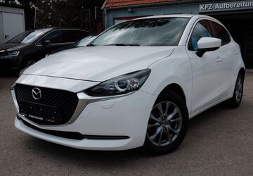 Mazda 2 43.147 km 15.900 &euro; München 81249