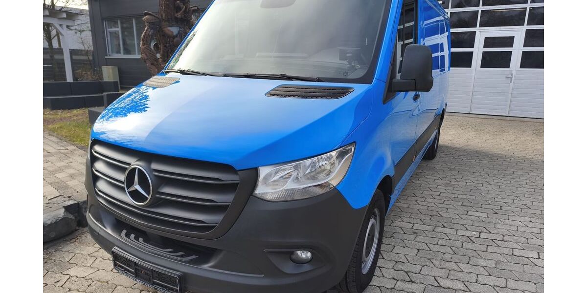 Mercedes-Benz Sprinter 207.000 km 18.900 &euro; München 80997