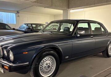 Jaguar XJ12 109.317 km 28.900 &euro; München 81737