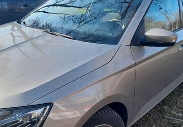 Skoda Fabia 70.000 km 15.000 &euro; München 81827