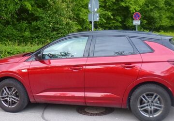 Opel Grandland (X) 1.400 km 21.900 &euro; Gilching 82205