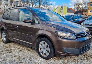 VW Touran 218.249 km 5.999 &euro; Fürstenfeldbruck 82256