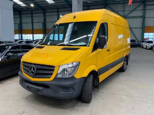 Mercedes-Benz Sprinter 198.351 km 17.990 &euro; München 81549