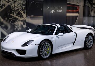 Porsche 918 4.500 km 1.425.000 &euro; München 81829