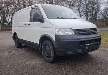 VW T5 Transporter 204.000 km 11.900 &euro; München 81373