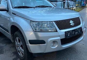 Suzuki Grand Vitara 144.295 km 3.800 &euro; München 80939
