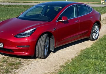 Tesla Model 3 194.200 km 18.400 &euro; Puchheim 82178